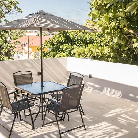 1 Bedroom In Downtown Walking Distance From Bars Apartment *