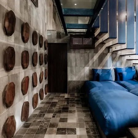 Barneys Ny Blue With Pool Apartment