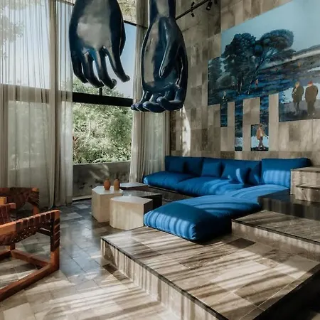 Barneys Ny Blue With Pool Apartment