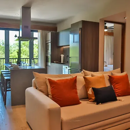 Hacienda Tuk Apartment *