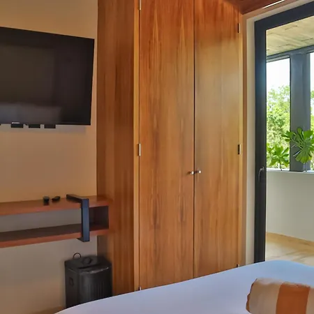 Hacienda Tuk Apartment *
