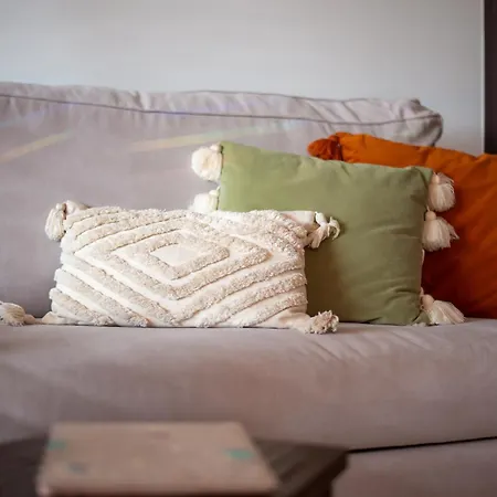 Vibra Bonito Bohemian Chic Studio In