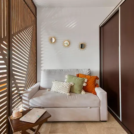 Vibra Bonito Bohemian Chic Studio In
