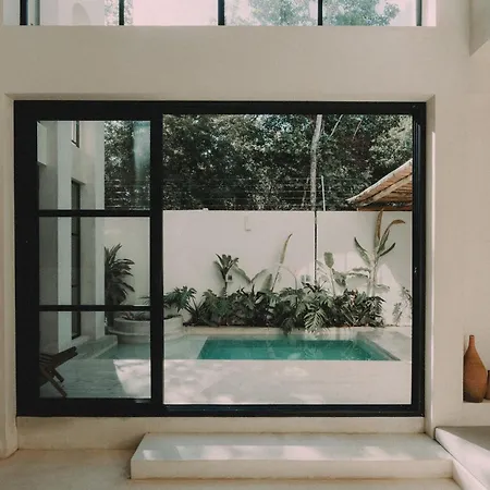 Architects Dream Stylish 4-bedroom