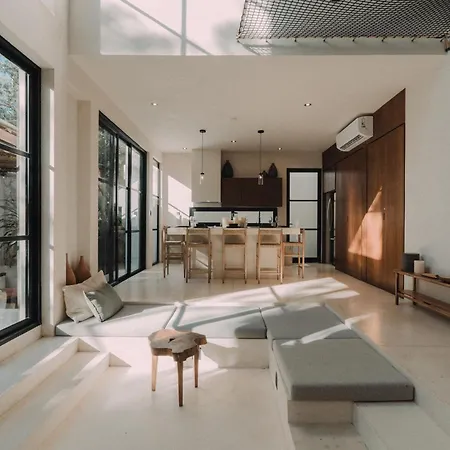 Architects Dream Stylish 4-bedroom Villa *