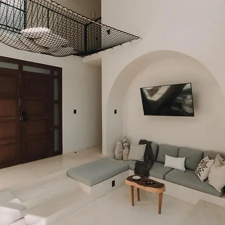 Architects Dream Stylish 4-bedroom Villa