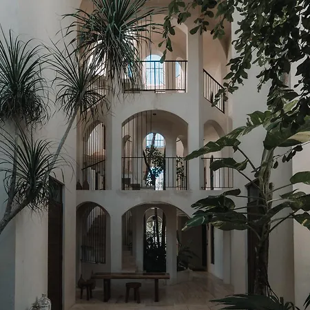 Architects Dream Stylish 4-bedroom Villa
