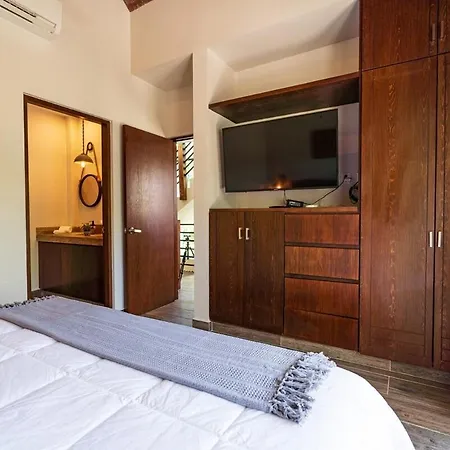 Charming With Pool In Aldea Zama Villa
