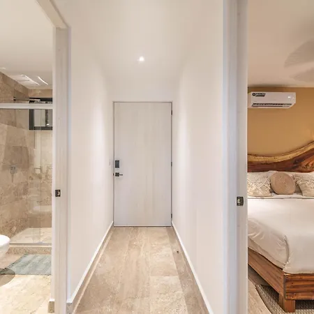 Lux 1 Bd With Private Plunge Pool, Balcony *