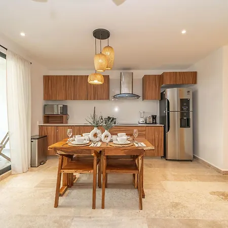 Lux 1 Bd With Private Plunge Pool, Balcony *