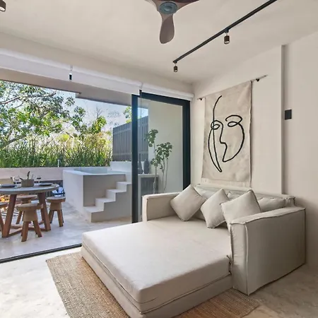 Talulah Living Aparthotel 4*