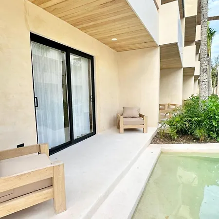 Cocay Welcome To The Jungle Aparthotel