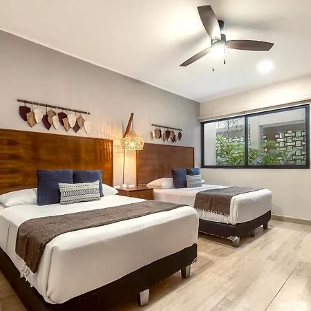 Private & Infinity Pool, King Bed, Sauna, Gym & Apartment