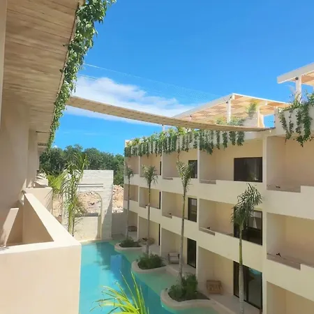 Aparthotel Cocay Welcome To The Jungle