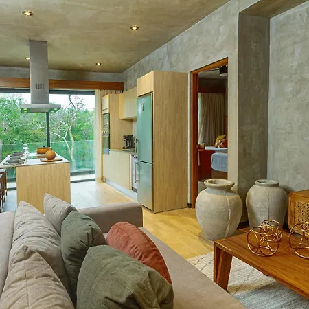 Aparthotel Impresionante Tuk 4*