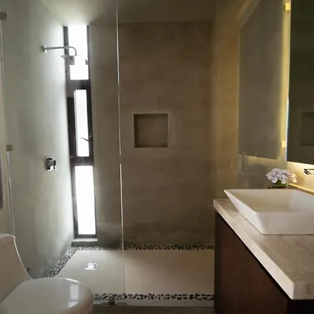 Design Luxury Duo Villas, 24 Pax, 5 Pools & 2 Rooftops, Bbq, Near * Tulum