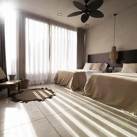 Design Luxury Duo Villas, 24 Pax, 5 Pools & 2 Rooftops, Bbq, Near Villa