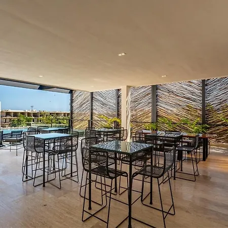 Apartment Elegant 2br Rooftop Pool *