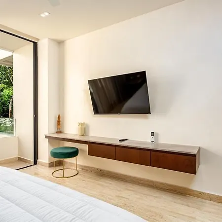 Apartment Elegant 2br Rooftop Pool *