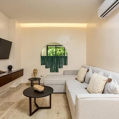 Elegant 2br Rooftop Pool Tulum