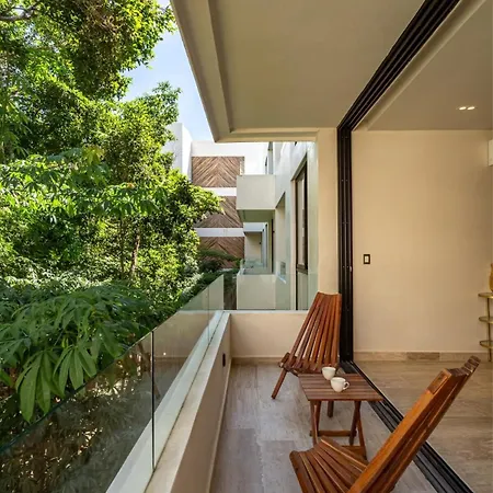 Elegant 2br Rooftop Pool *