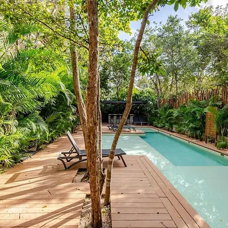 Watal - Relax, Unwind In Style And Comfort, Private Pool, 24hr Concierge Apartment