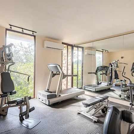 Watal - Relax, Unwind In Style And Comfort, Private Pool, 24hr Concierge Apartment *