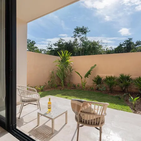 Apartment Private Garden Pool Access Near Jaguar Park Tulum