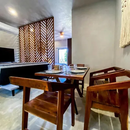 Spacious And Modern With Private Pool Garden Pool And Gym