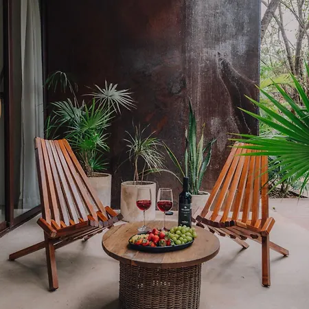 Watal - Relax, Unwind In Style And Comfort, Private Pool, 24hr Concierge Apartment