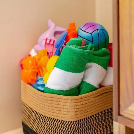 Ximbal 4 Guest Wifi Pool Gym Laundry
