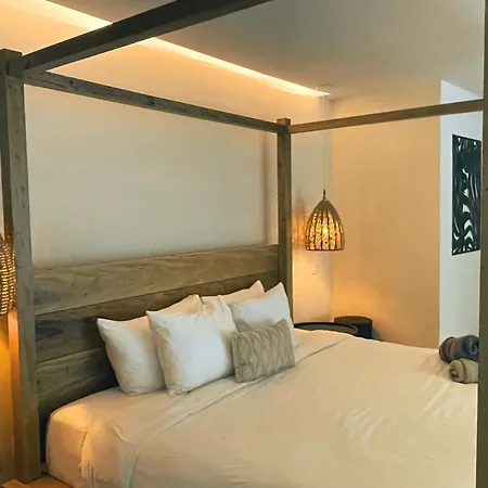 Canopy Cove Loft Private Jacuzzi Parking & B-club