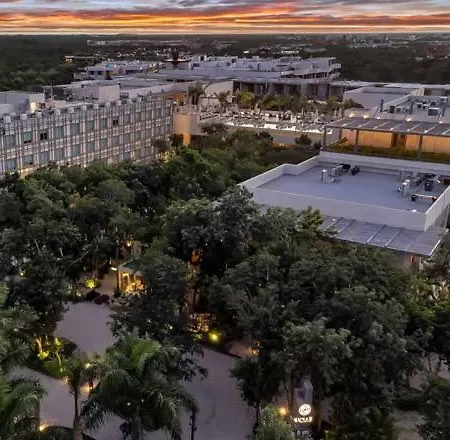 Luxury Near Beach, Fast Wifi & Pool Tulum