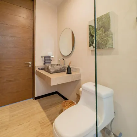 Ophelia Luxury 1 Bedroom *