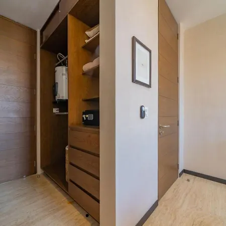 Ophelia Luxury 1 Bedroom Apartment