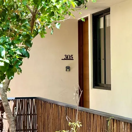 Ophelia Luxury 1 Bedroom Apartment *