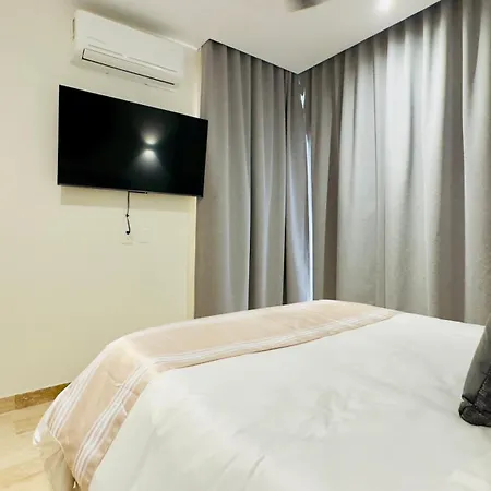 Karanda Apartment *