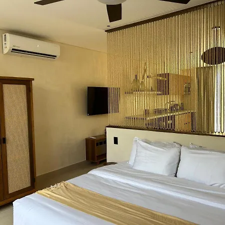Your Perfect Space, Gf With Pool Access For 3 Apartment