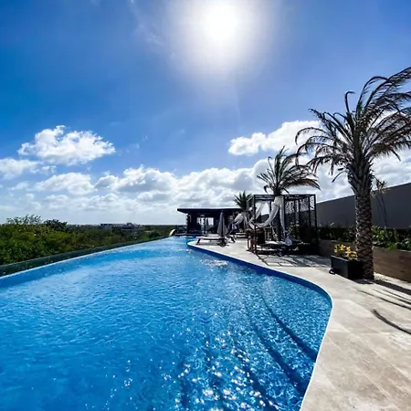 Menesse - Bright Ph Downtown With Private Pool And Terrace