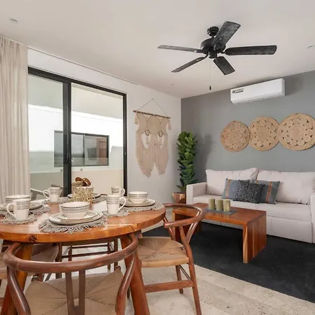 Beautiful And Comfortable, 1 Bedroom The In Zama Apartment