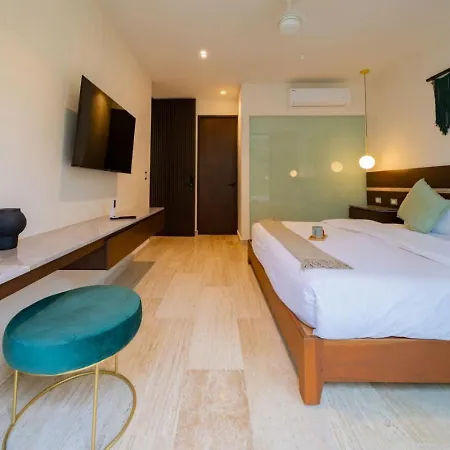 Apartment Luxury Lock Off In