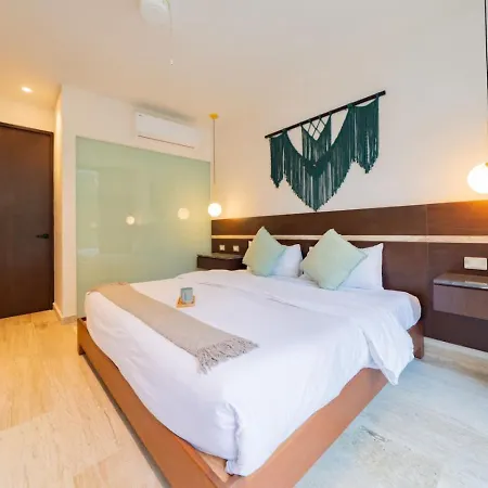Apartment Luxury Lock Off In