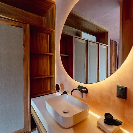 Villa Luxury 3br With Dual Pools & Rooftop *
