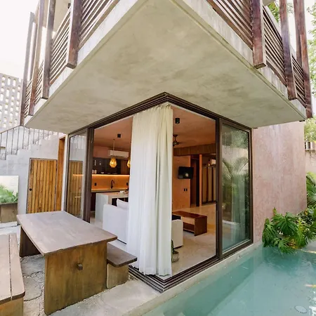 Luxury 3br With Dual Pools & Rooftop Villa