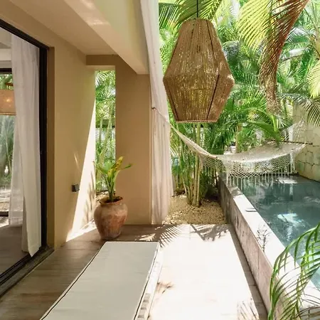 Apartment Art House - The Curated Escape