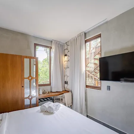 Siwa Eleve Penthouse & Rooftop Pool Apartment *