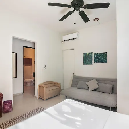Akalan Aparthotel 4*
