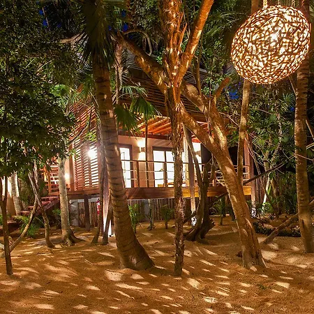 Lula Tulum, A Small Luxury