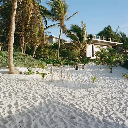 Lula Tulum, A Small Luxury Hotel