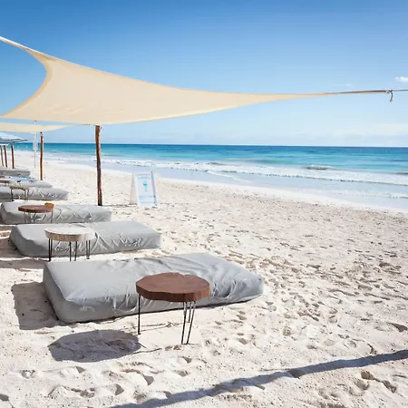 Lula Tulum, A Small Luxury 4*